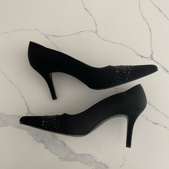 Stuart Weitzman shoes fabric and rhinestones 9US - Picture 6 of 9